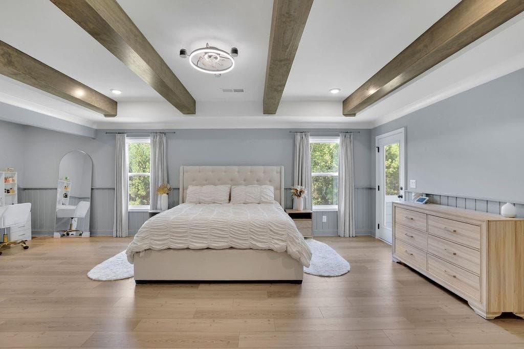 6 bedroom, 5 bathroom, 4,729 sq ft single family residence for sale at 2524 Parkside Way, Gainesville, GA 30507 — photo 5