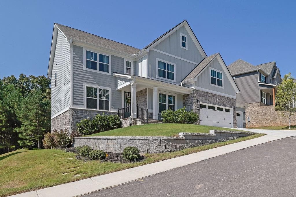 6 bedroom, 5 bathroom, 4,729 sq ft single family residence for sale at 2524 Parkside Way, Gainesville, GA 30507 — photo 6