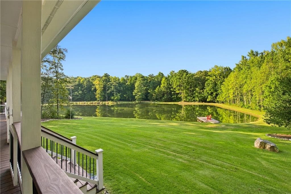 3 bedroom, 3 bathroom, 2,256 sq ft single family residence for sale at 4250 Flint Hill Road, Acworth, GA 30102 — photo 2