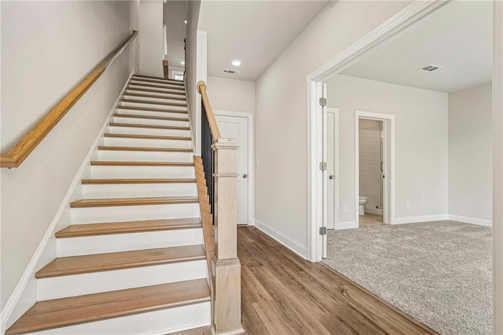 3 bedroom, 4 bathroom, 2,201 sq ft townhouse for sale at 4565 Deanston Court 388, Peachtree Corners, GA 30092 — photo 7