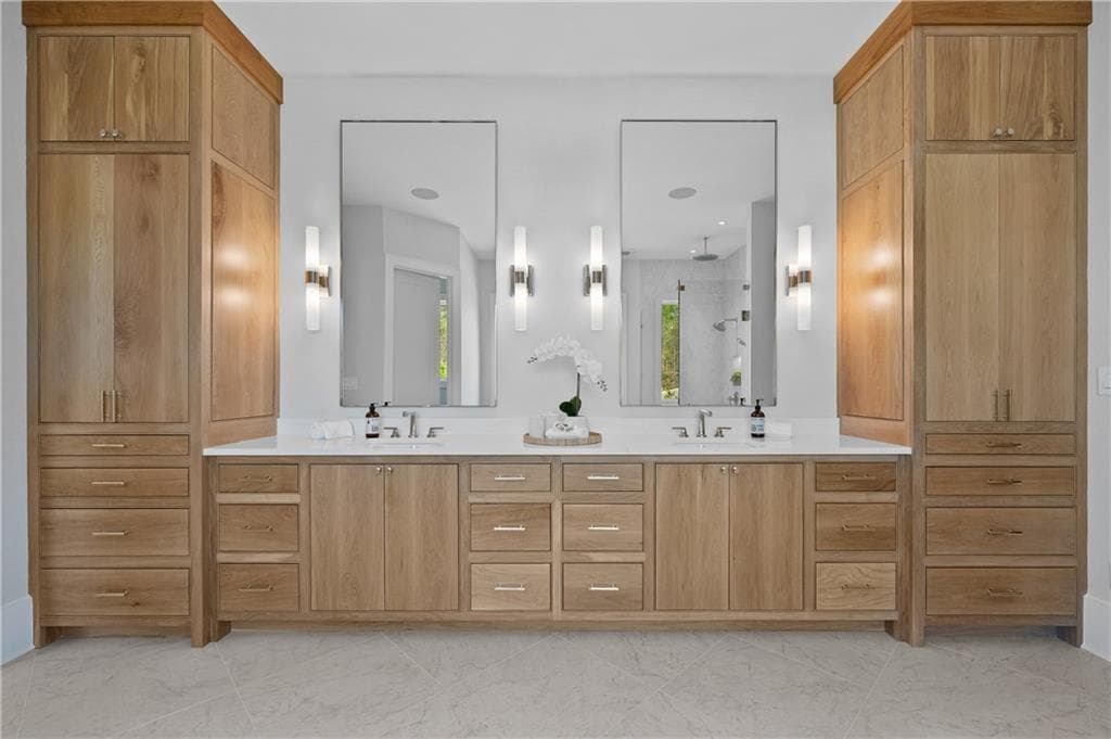 5 bedroom, 6 bathroom, 4,832 sq ft single family residence for sale at 3524 Granton Street, Alpharetta, GA 30004 — photo 6