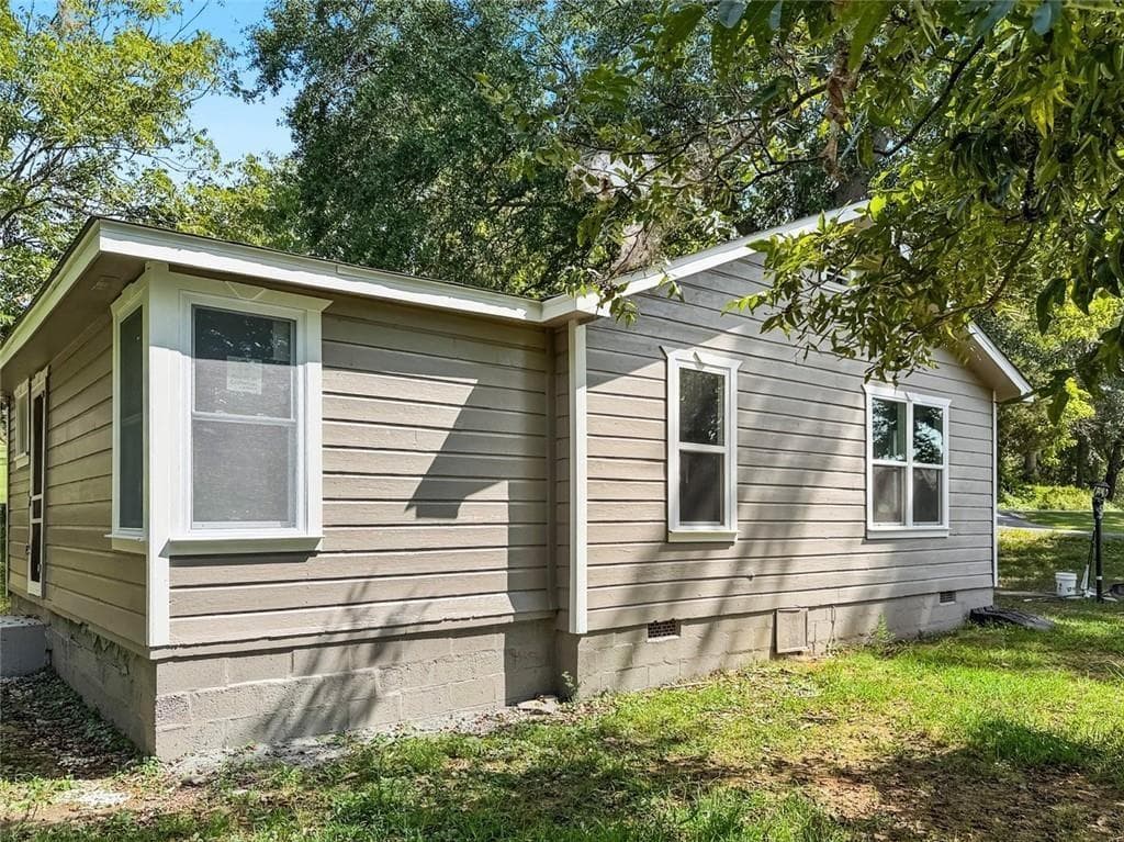 2 bedroom, 1 bathroom, 830 sq ft single family residence for sale at 298 Tennessee Street, Fairmount, GA 30139 — photo 4
