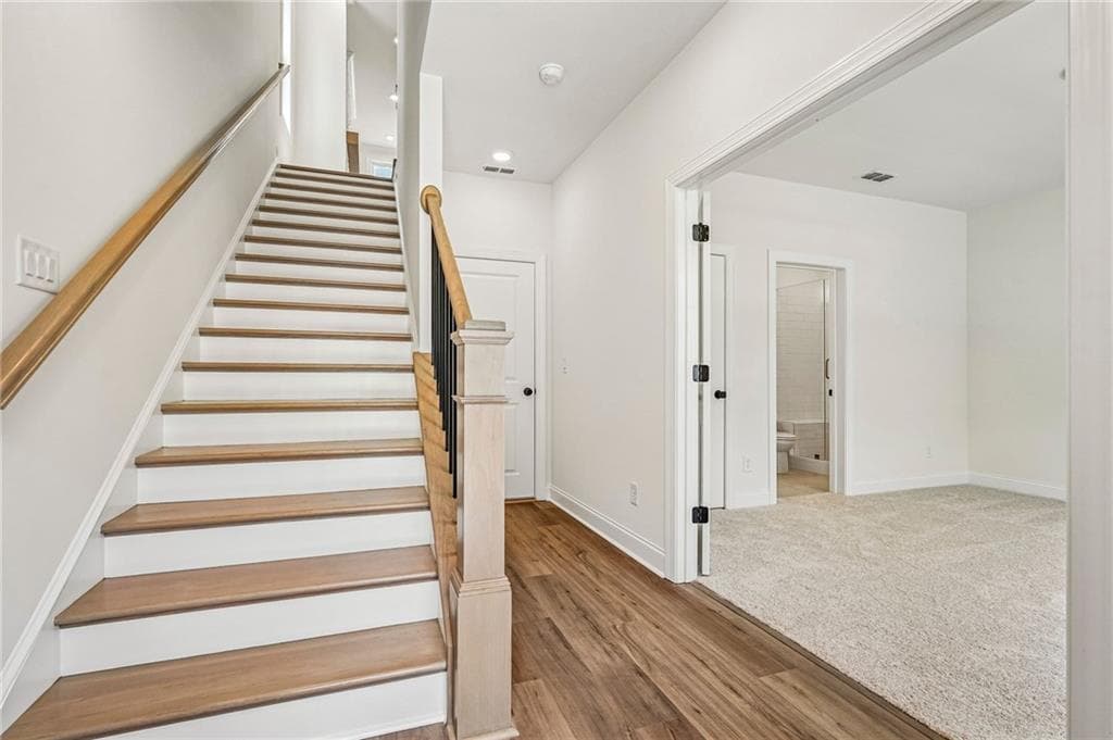 3 bedroom, 4 bathroom, 2,201 sq ft townhouse for sale at 4563 Deanston Court 387, Peachtree Corners, GA 30092 — photo 5