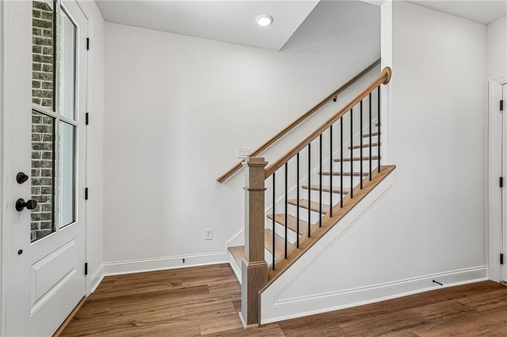 3 bedroom, 4 bathroom, 2,201 sq ft townhouse for sale at 4563 Deanston Court 387, Peachtree Corners, GA 30092 — photo 6