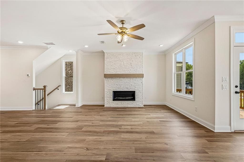 3 bedroom, 4 bathroom, 2,201 sq ft townhouse for sale at 4563 Deanston Court 387, Peachtree Corners, GA 30092 — photo 9
