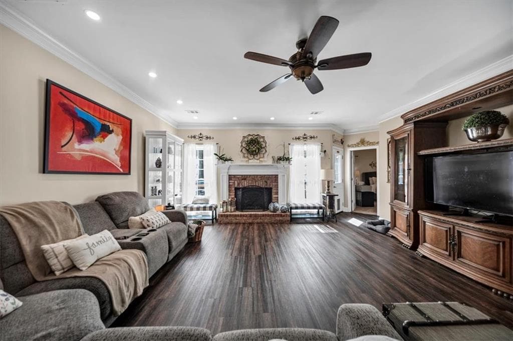 5 bedroom, 4 bathroom, 4,799 sq ft single family residence for sale at 1003 Maple Creek Drive, Loganville, GA 30052 — photo 7