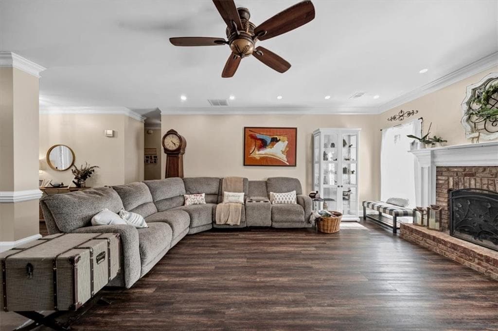 5 bedroom, 4 bathroom, 4,799 sq ft single family residence for sale at 1003 Maple Creek Drive, Loganville, GA 30052 — photo 9