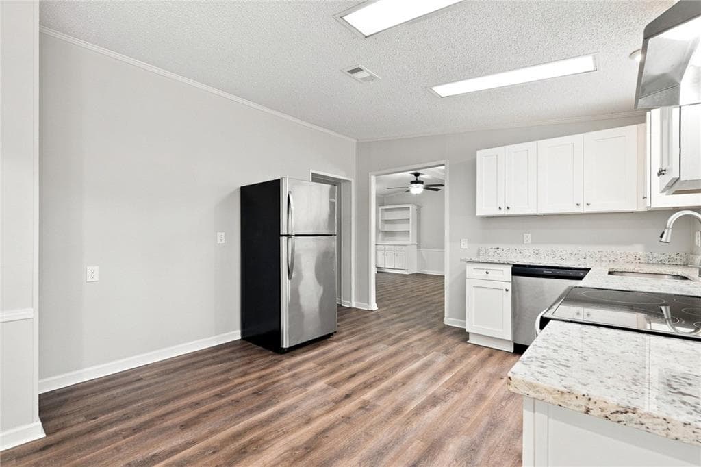 3 bedroom, 2 bathroom, 1,668 sq ft single family residence for rent at 4980 New Horizon Drive, Loganville, GA 30052 for $1,570 a month — photo 4