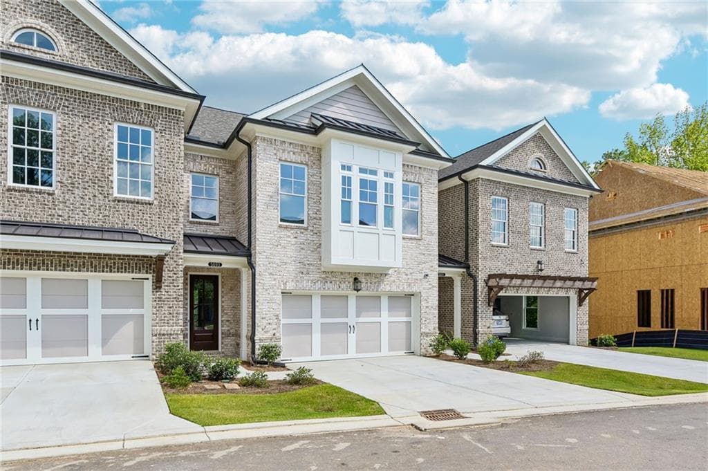 4 bedroom, 4 bathroom, 3,034 sq ft townhouse for sale at 5679 Broad River View 438, Peachtree Corners, GA 30092 — photo 2