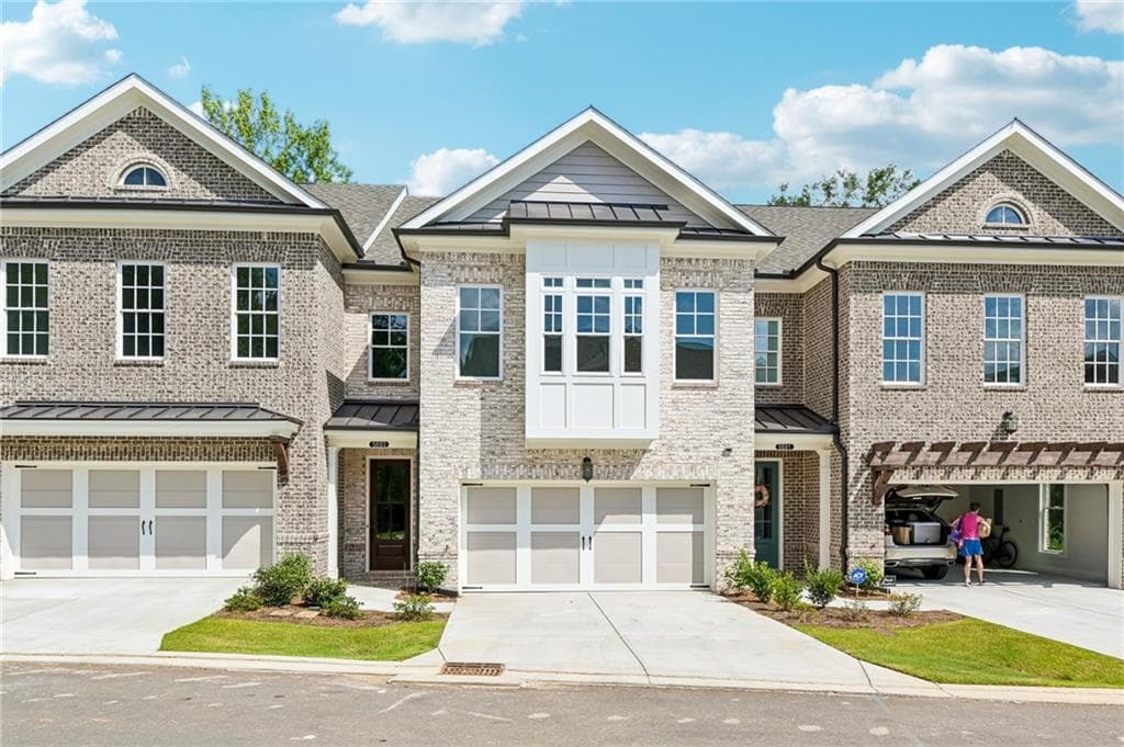 4 bedroom, 4 bathroom, 3,034 sq ft townhouse for sale at 5679 Broad River View 438, Peachtree Corners, GA 30092 — photo 3