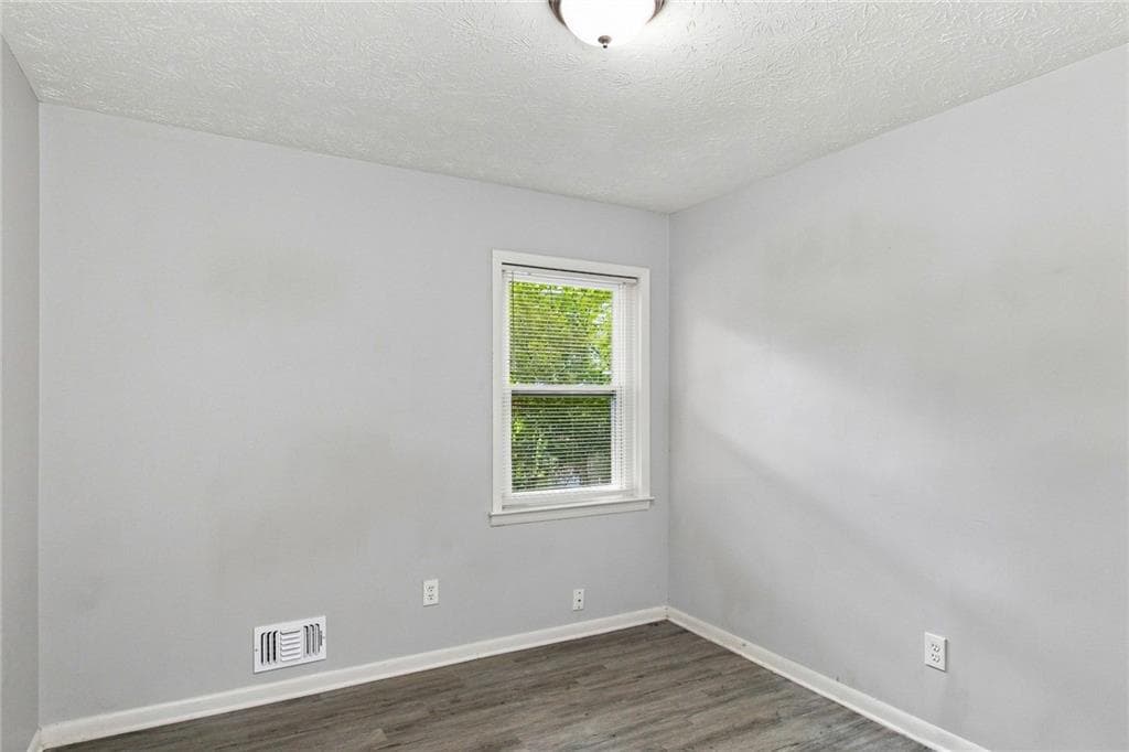 4 bedroom, 2 bathroom, 1,352 sq ft single family residence for rent at 10200 Top Tree Court, Jonesboro, GA 30238 for $1,630 a month — photo 6