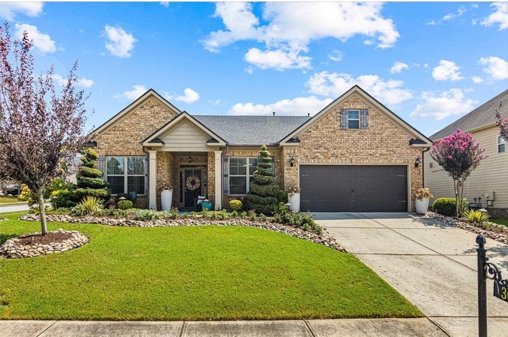 3 bedroom, 3 bathroom, 2,923 sq ft single family residence for sale at 300 Lowell Street, Atlanta, GA 30331 — photo 1 of 29
