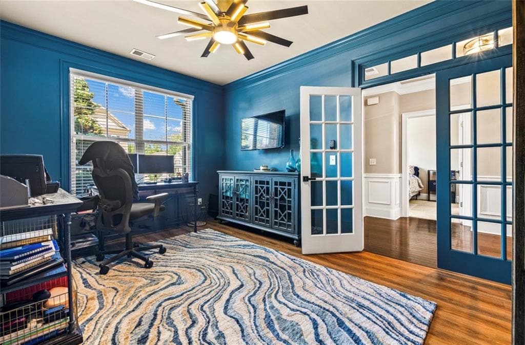 3 bedroom, 3 bathroom, 2,923 sq ft single family residence for sale at 300 Lowell Street, Atlanta, GA 30331 — photo 3