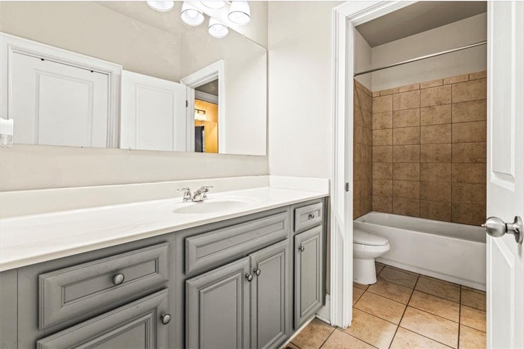 3 bedroom, 3 bathroom, 2,923 sq ft single family residence for sale at 300 Lowell Street, Atlanta, GA 30331 — photo 10