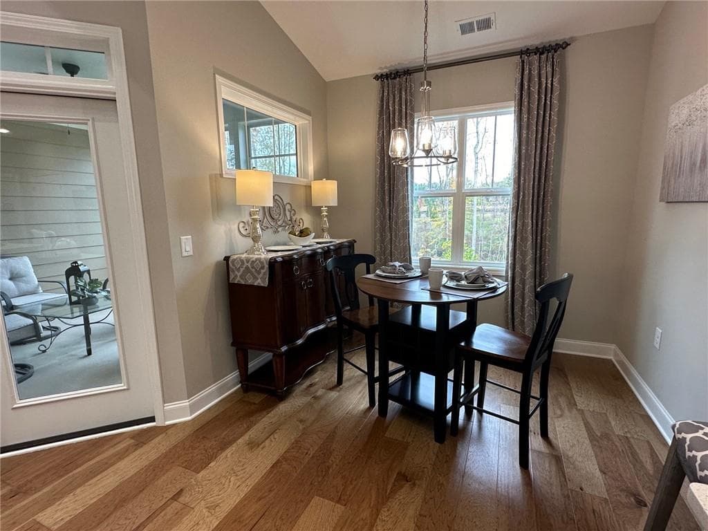 3 bedroom, 3 bathroom, 2,470 sq ft condominium for sale at 302 Calypso Way 302, Cumming, GA 30040 — photo 4