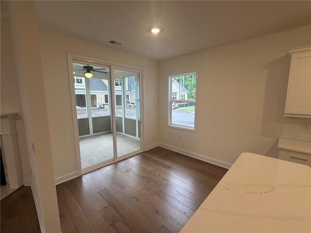 3 bedroom, 3 bathroom, 2,375 sq ft condominium for sale at 1104 Calypso Way 1104, Cumming, GA 30040 — photo 5