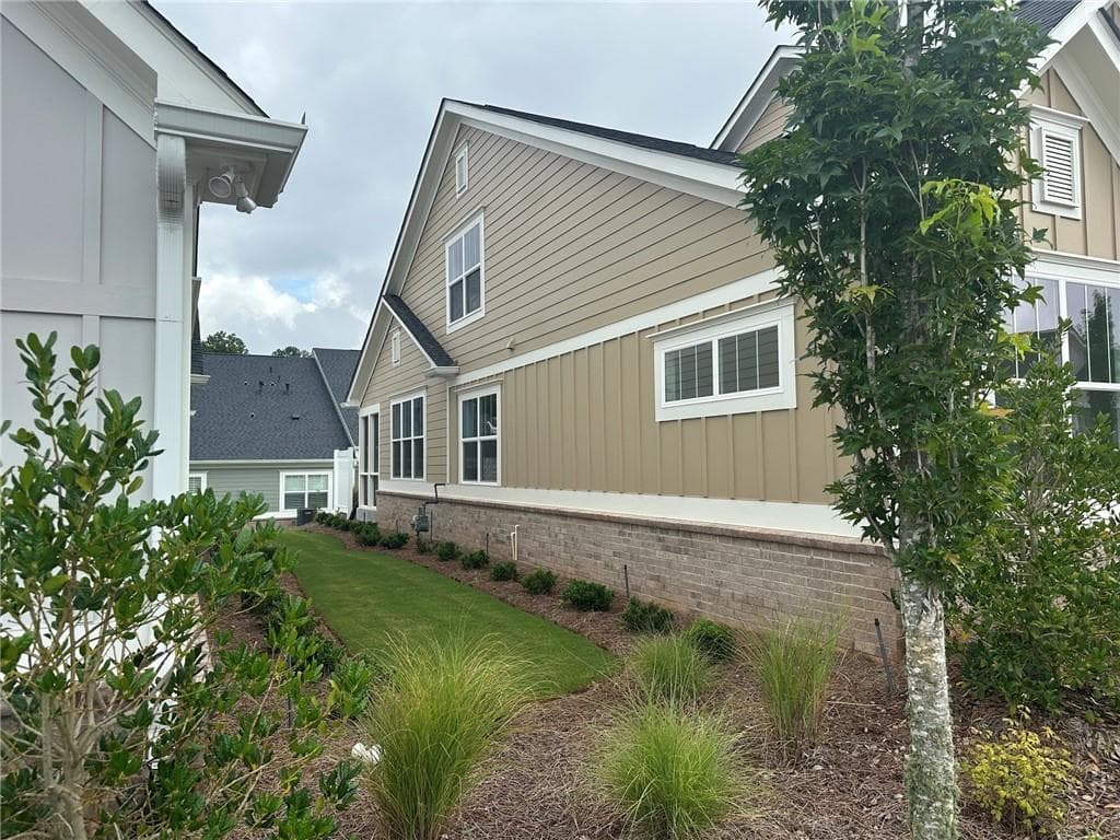 3 bedroom, 3 bathroom, 2,743 sq ft condominium for sale at 1601 Bonica Crossing 1601, Cumming, GA 30040 — photo 3