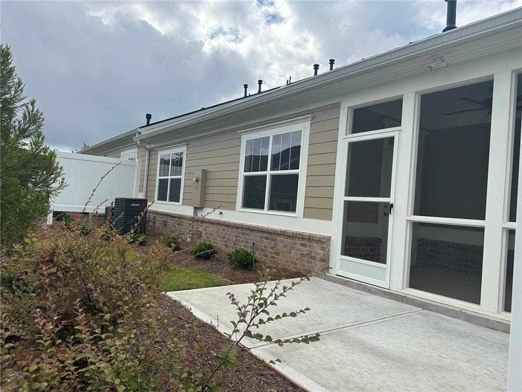 3 bedroom, 3 bathroom, 2,743 sq ft condominium for sale at 1601 Bonica Crossing 1601, Cumming, GA 30040 — photo 4