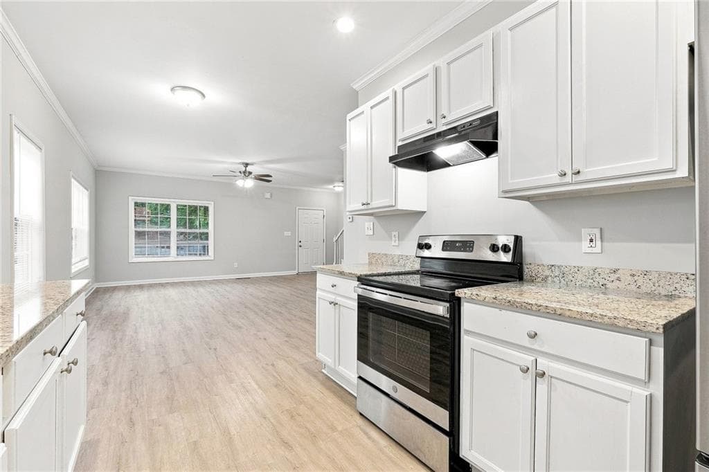 4 bedroom, 3 bathroom, 1,886 sq ft single family residence for rent at 295 Sterling Street, Atlanta, GA 30315 for $2,015 a month — photo 4