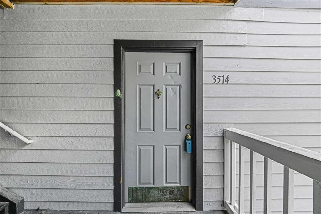 3 bedroom, 2 bathroom, 1,289 sq ft condominium for sale at 3514 Shepherds Path, Decatur, GA 30034 — photo 2