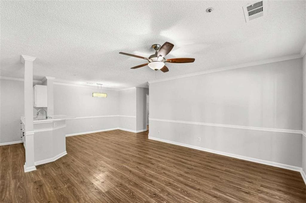 3 bedroom, 2 bathroom, 1,289 sq ft condominium for sale at 3514 Shepherds Path, Decatur, GA 30034 — photo 3