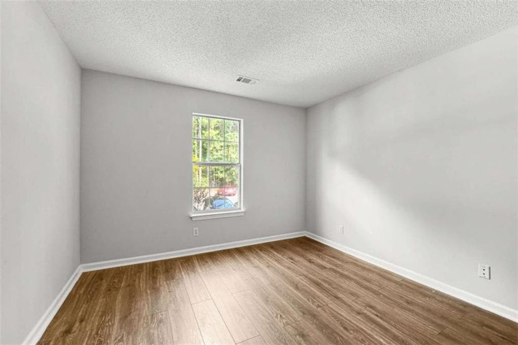 3 bedroom, 2 bathroom, 1,289 sq ft condominium for sale at 3514 Shepherds Path, Decatur, GA 30034 — photo 7