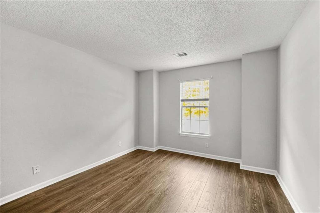 3 bedroom, 2 bathroom, 1,289 sq ft condominium for sale at 3514 Shepherds Path, Decatur, GA 30034 — photo 9
