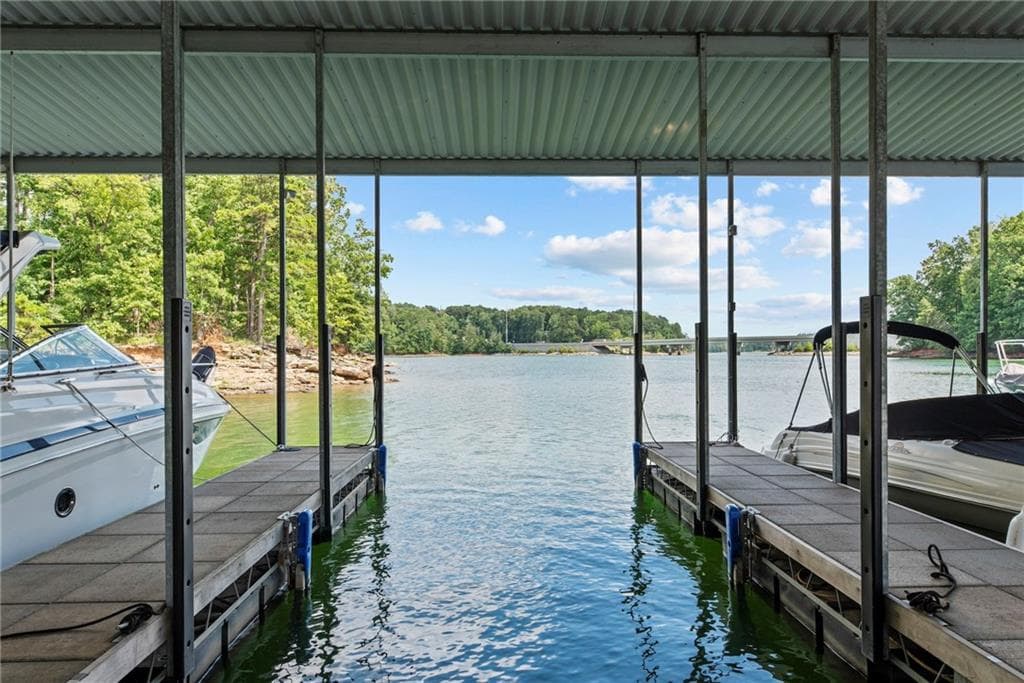 6 bedroom, 5 bathroom, 4,467 sq ft single family residence for sale at 6040 Windjammer Point, Cumming, GA 30041 — photo 6