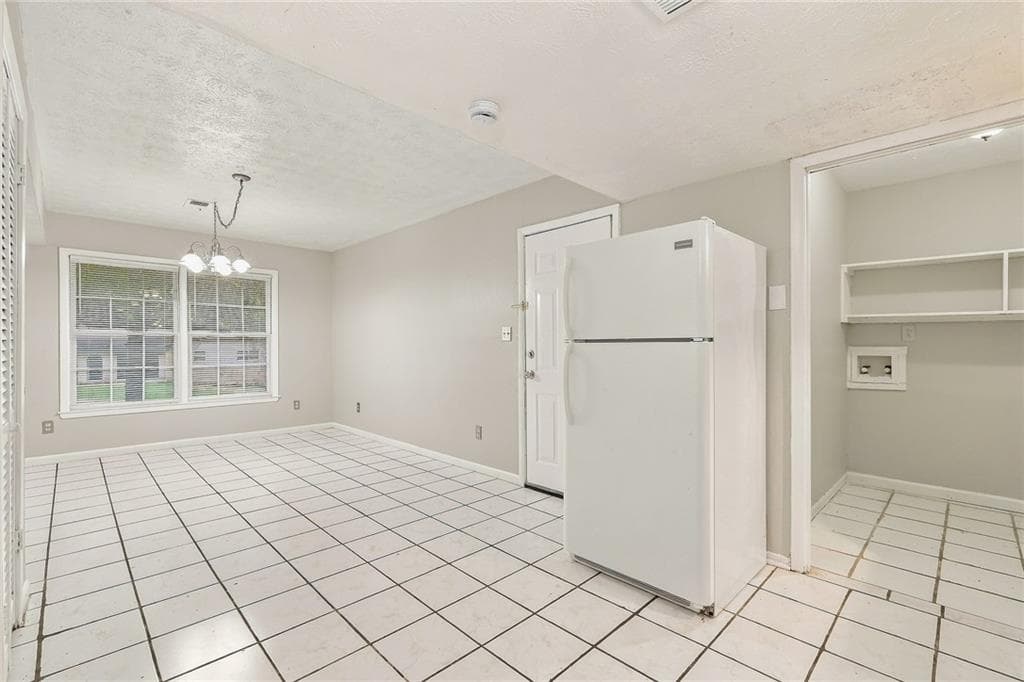 3 bedroom, 3 bathroom, 2,184 sq ft single family residence for rent at 1166 Shoreham Drive, Atlanta, GA 30349 for $1,820 a month — photo 8