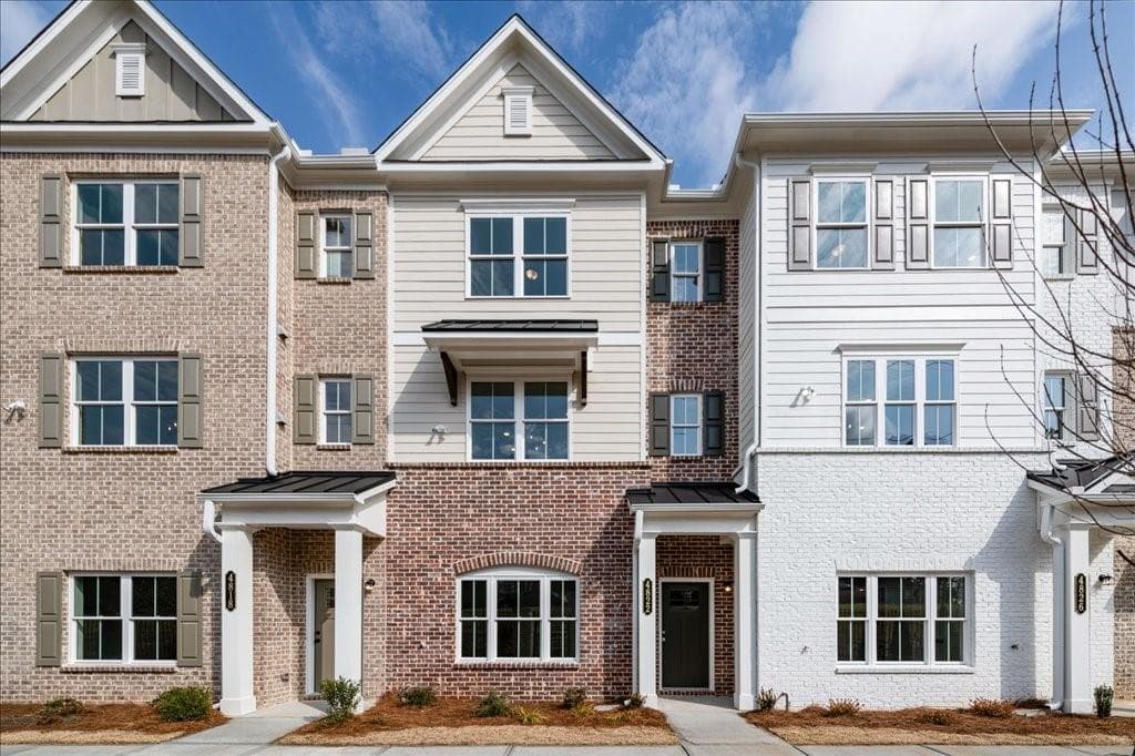 3 bedroom, 4 bathroom, 1,824 sq ft townhouse for sale at 4868 Floydwood Lane, Mableton, GA 30126
