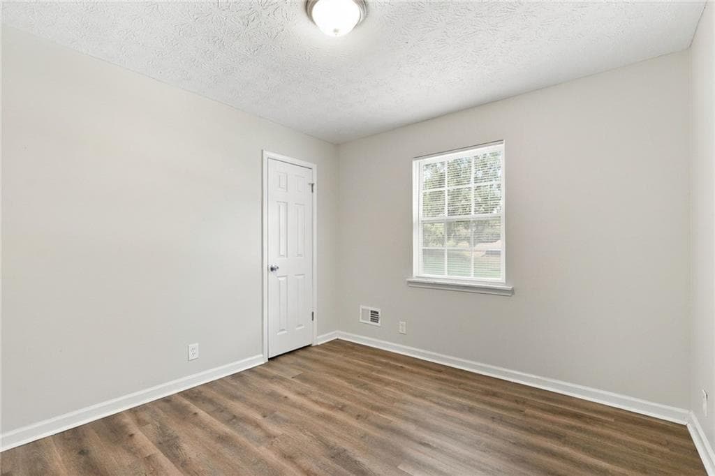 3 bedroom, 2 bathroom, 1,576 sq ft single family residence for rent at 2741 Oxford Drive, Decatur, GA 30034 for $1,740 a month — photo 8