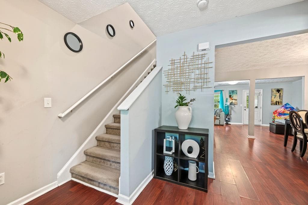 3 bedroom, 3 bathroom, 1,560 sq ft townhouse for sale at 3472 Waldrop Trail, Decatur, GA 30034 — photo 2