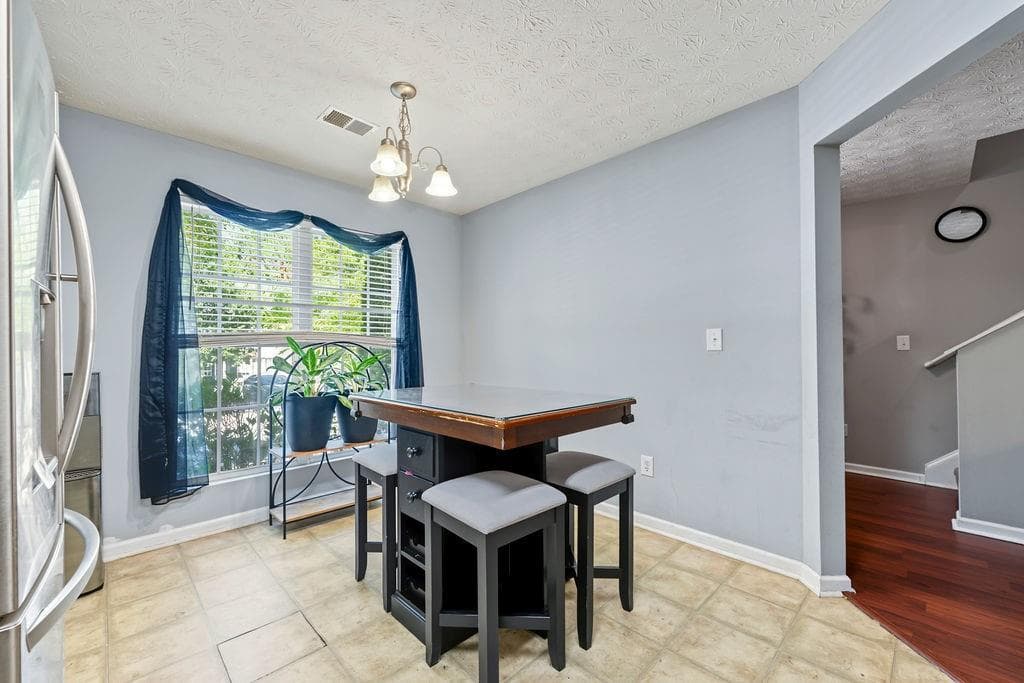 3 bedroom, 3 bathroom, 1,560 sq ft townhouse for sale at 3472 Waldrop Trail, Decatur, GA 30034 — photo 4