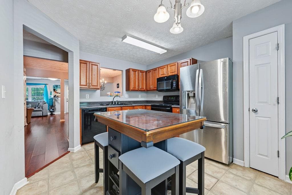 3 bedroom, 3 bathroom, 1,560 sq ft townhouse for sale at 3472 Waldrop Trail, Decatur, GA 30034 — photo 5
