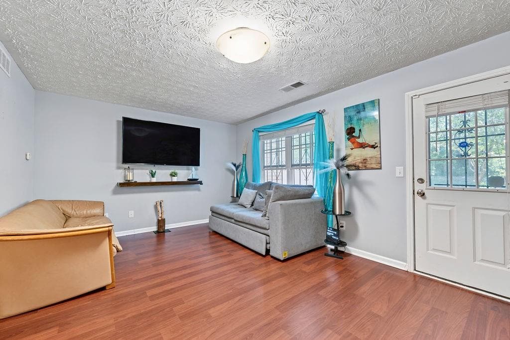 3 bedroom, 3 bathroom, 1,560 sq ft townhouse for sale at 3472 Waldrop Trail, Decatur, GA 30034 — photo 9