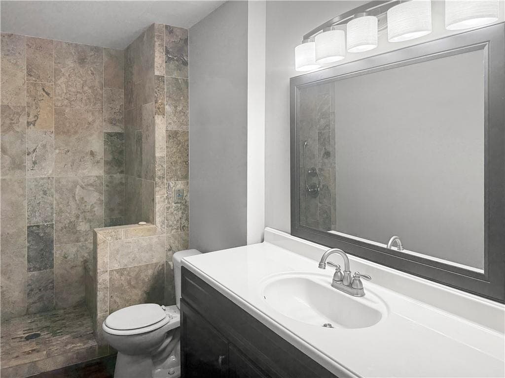 2 bedroom, 2 bathroom, 1,012 sq ft home for sale at 475 Mount Vernon Highway A100, Sandy Springs, GA