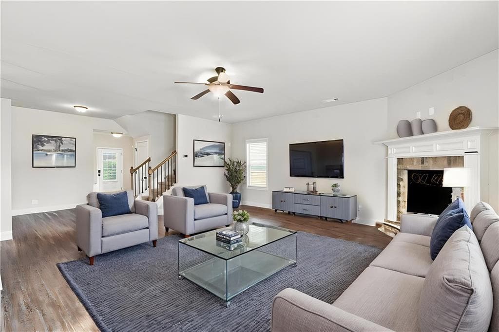 4 bedroom, 3 bathroom, 2,415 sq ft single family residence for sale at 8011 Orange Grove Court Court, Locust Grove, GA 30248 — photo 8