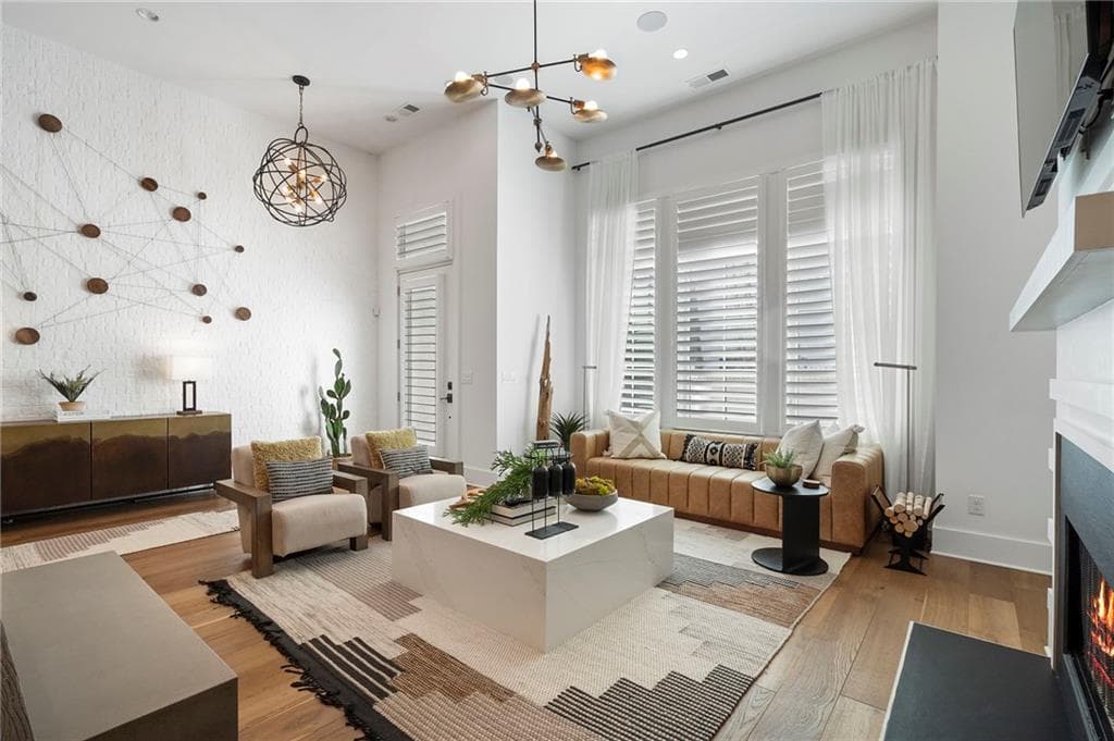 3 bedroom, 3 bathroom, 2,667 sq ft townhouse for sale at 6740 Avis Walk, Alpharetta, GA 30005 — photo 4