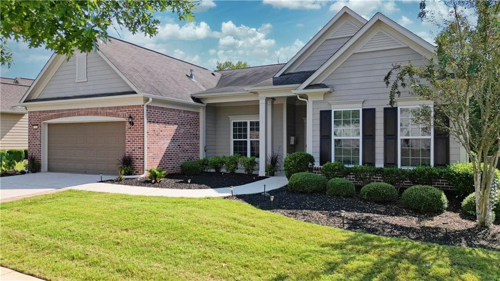 2 bedroom, 3 bathroom, 2,543 sq ft single family residence for sale at 113 Marigold Court, Griffin, GA 30223