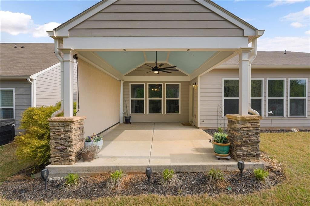 2 bedroom, 3 bathroom, 2,543 sq ft single family residence for sale at 113 Marigold Court, Griffin, GA 30223 — photo 8