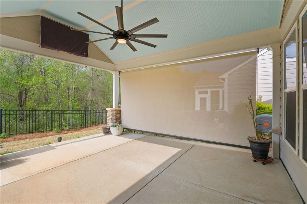 2 bedroom, 3 bathroom, 2,543 sq ft single family residence for sale at 113 Marigold Court, Griffin, GA 30223 — photo 10