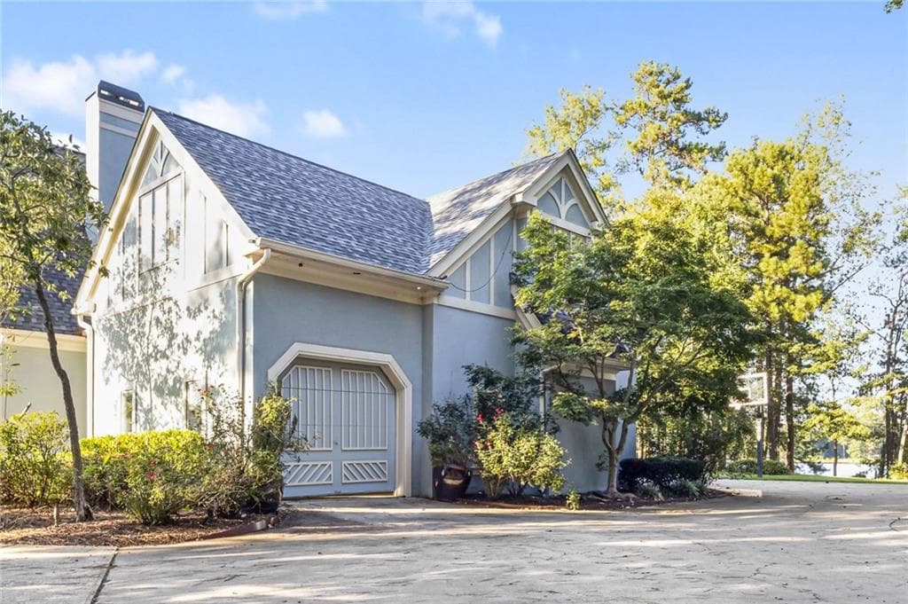 5 bedroom, 6 bathroom, 5,602 sq ft single family residence for rent at 2910 Emerald Drive, Jonesboro, GA 30236 for $10,000 a month — photo 3
