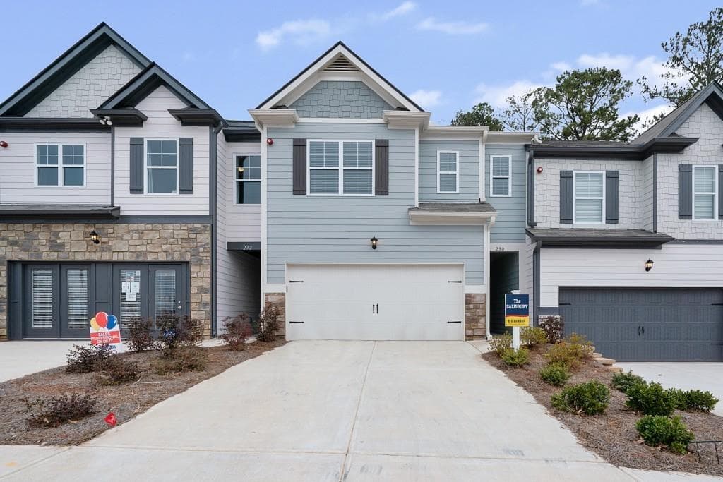 3 bedroom, 3 bathroom, 1,888 sq ft townhouse for rent at 230 Lower Pheasant Lane, Woodstock, GA 30188 for $2,600 a month — photo 1 of 29