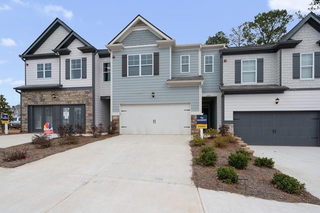 3 bedroom, 3 bathroom, 1,888 sq ft townhouse for rent at 230 Lower Pheasant Lane, Woodstock, GA 30188 for $2,600 a month — photo 2