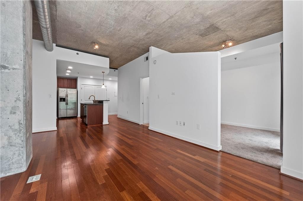 1 bedroom, 1 bathroom, 762 sq ft condominium for sale at 250 Pharr Road 507, Atlanta, GA 30305 — photo 7