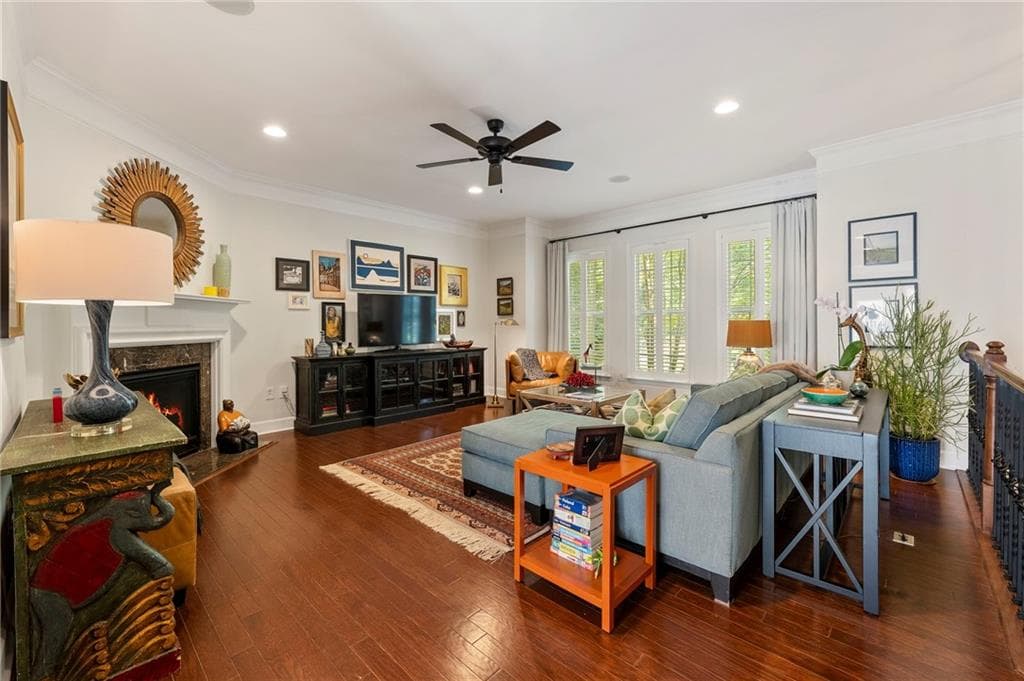 3 bedroom, 4 bathroom, 2,376 sq ft townhouse for sale at 3260 Ferncliff Lane, Atlanta, GA 30324 — photo 4
