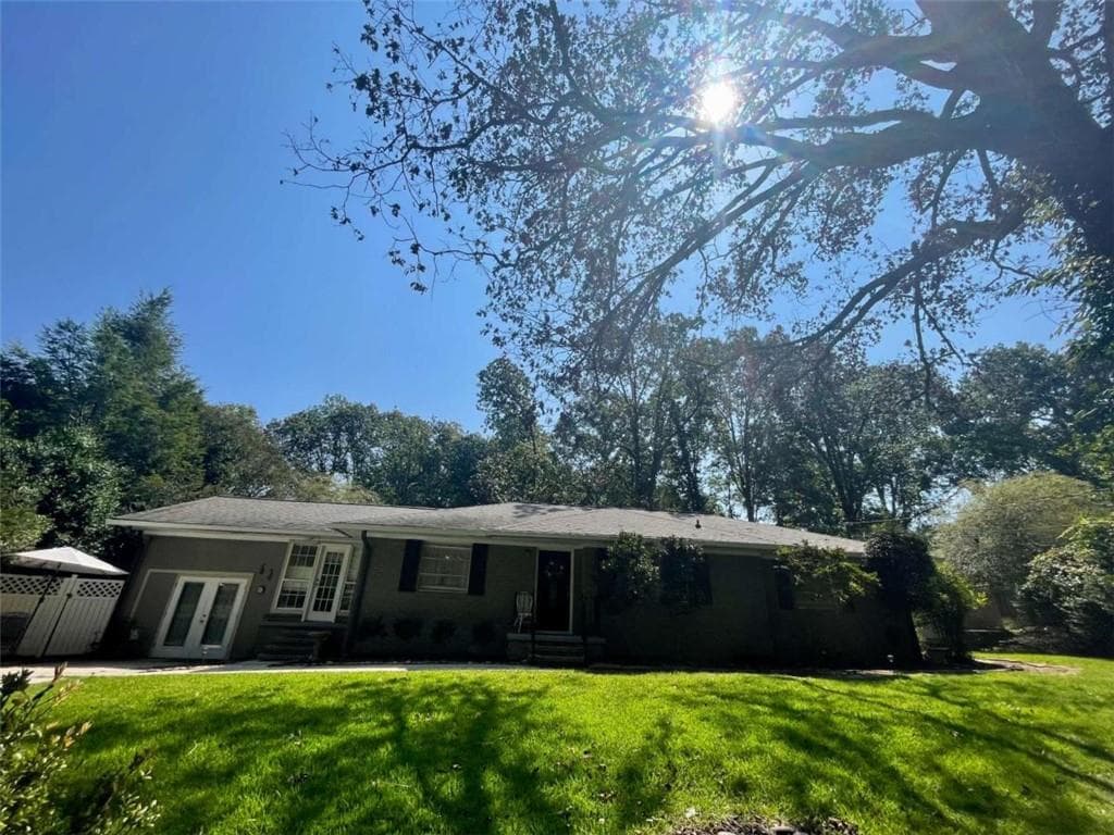 3 bedroom, 2 bathroom, 1,779 sq ft single family residence for sale at 453 Oakland Drive, Gainesville, GA 30501 — photo 4