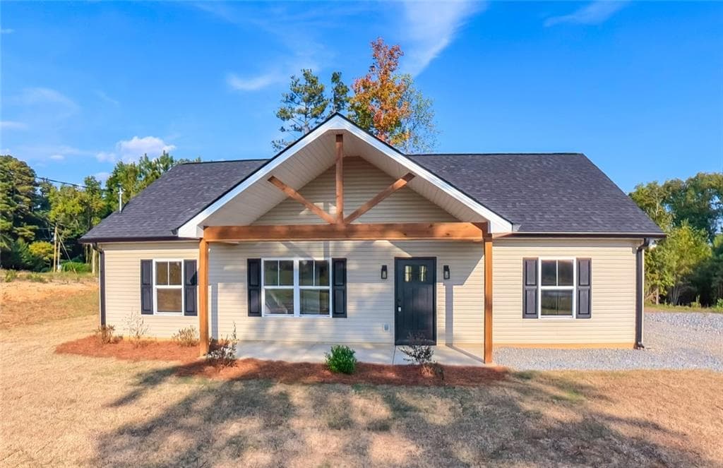 3 bedroom, 2 bathroom, 1,358 sq ft single family residence under contract at 391 Broadway Street, Tallapoosa, GA 30176
