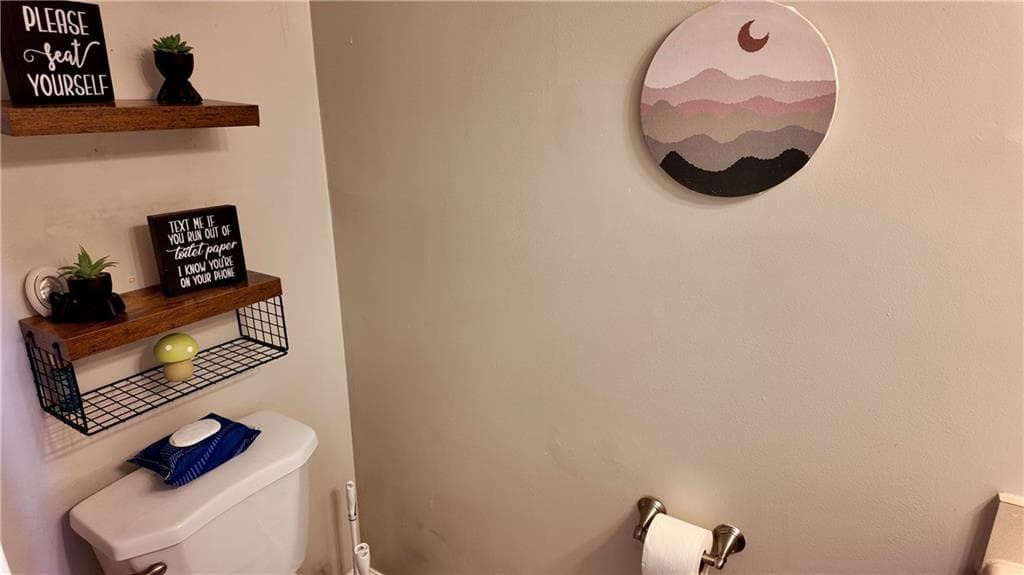3 bedroom, 3 bathroom, 1,856 sq ft single family residence for sale at 4525 Millenium Court, Snellville, GA 30039 — photo 5