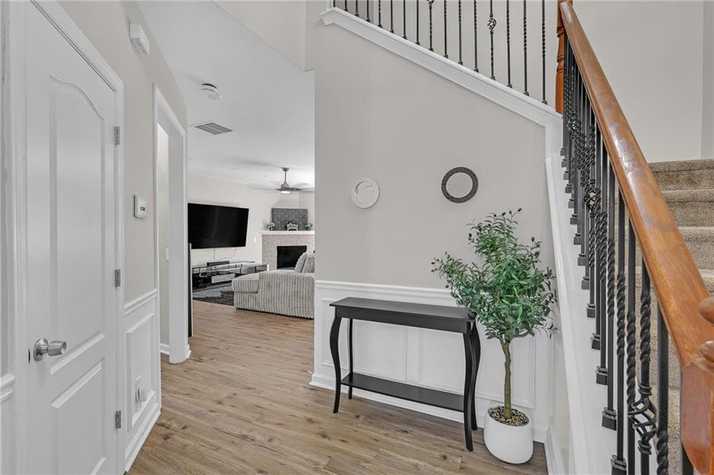 4 bedroom, 3 bathroom, 3,056 sq ft single family residence for rent at 5312 Lakerock Dr SW, Atlanta, GA 30331 for $4,995 a month — photo 5